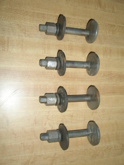 UCA Bolts 001 (Small).JPG