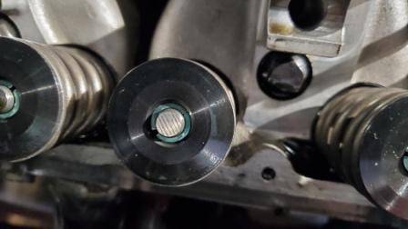 valvle sing comp.jpg