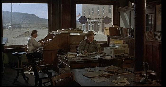 Vanishing Point Sheriff's Office Goldfield.jpg