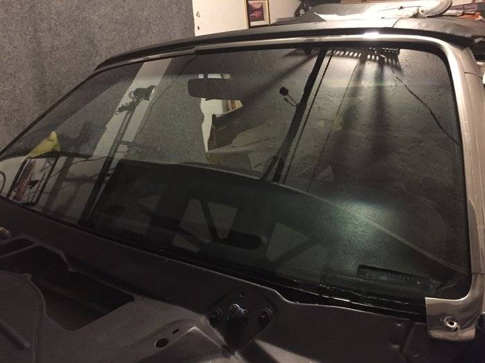 windshield-pre-fit-molding-jpg.jpg