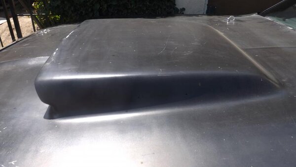 Hood 002.jpg Hood 002.jpg