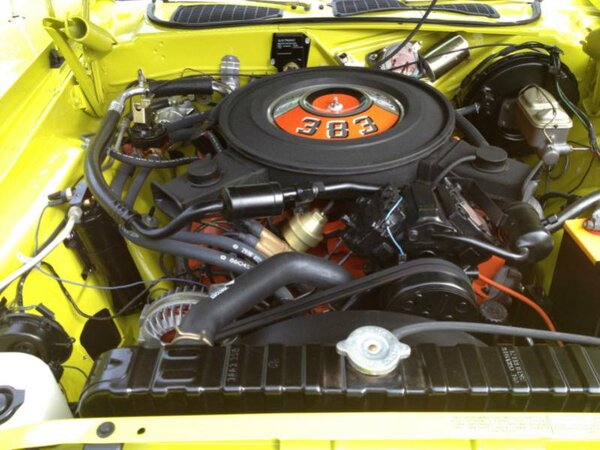 71CuriousYellowCuda'8.jpg 71CuriousYellowCuda'8.jpg