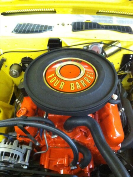 70 cuda motor.jpg 70 cuda motor.jpg