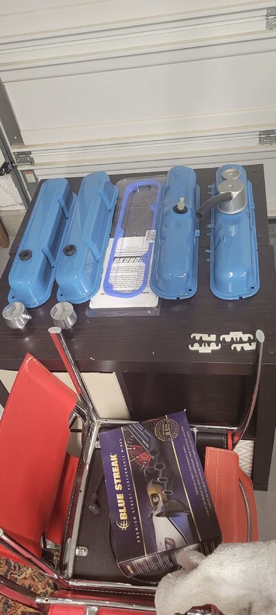 ValveCovers.jpg ValveCovers.jpg