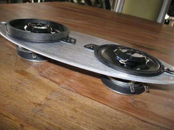 front speaker bracket 1.jpg front speaker bracket 1.jpg