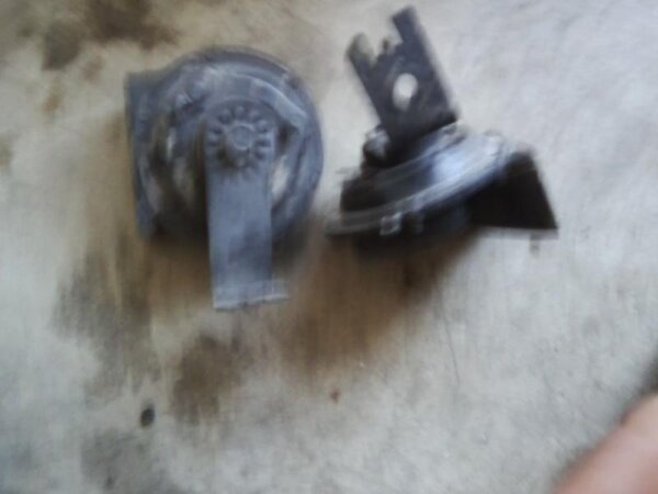 horn set.jpg horn set.jpg