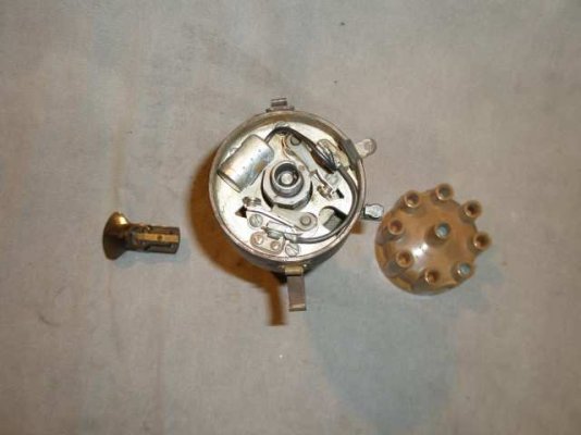 RACE HEMI DISTRIBUTOR 1964-65 005 (Small).JPG
