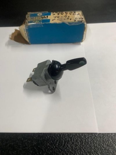 lift top switch nos...jpg