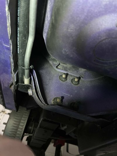 Fuel Line Routing (2).JPG