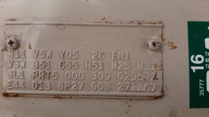 271267_BP27G0B.jpg