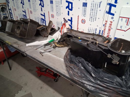 71 vs 72 Heater Box.jpg