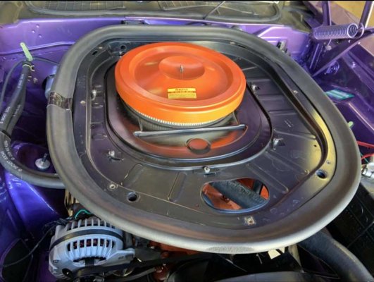 340 4BBL Shaker Baseplate & Adapter Ring with Seal and Air Cleaner 2.jpg