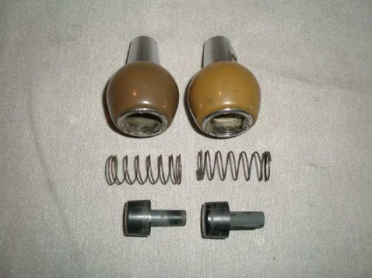 70 Shifter Knobs 003 (Small).JPG
