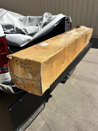 71 NOS Cuda Grille Box.jpg