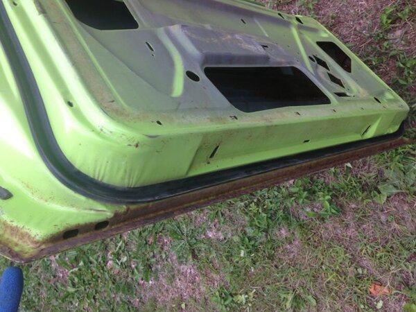 Drivers Door Edge.jpg Drivers Door Edge.jpg