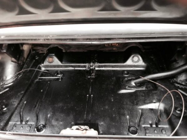 1973 Dodge Challenger Trunk 1.jpg 1973 Dodge Challenger Trunk 1.jpg