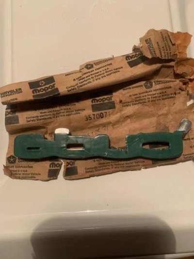 NOS 'CUDA tailpanel emblem..jpg