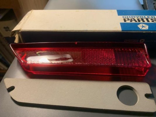 red nos challenger side marker lens..jpg