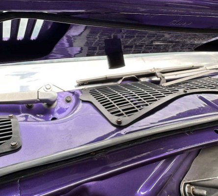 Hood Rear Bumper Center.jpg