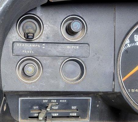 1970_lft_side_controls2.jpg