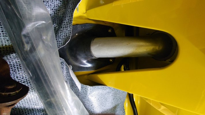 72 Fuel Filler neck_3.jpg