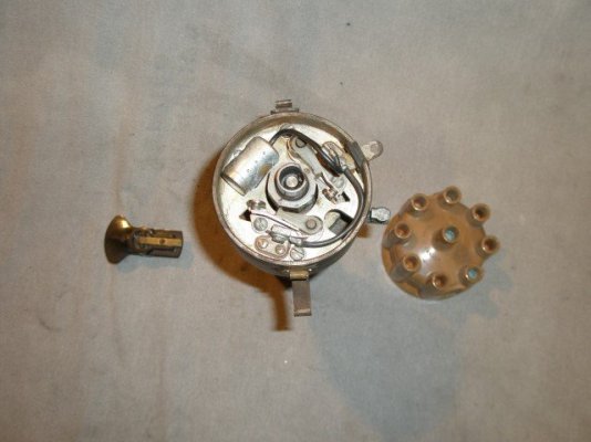 RACE HEMI DISTRIBUTOR 1964-65 005 (Small).JPG