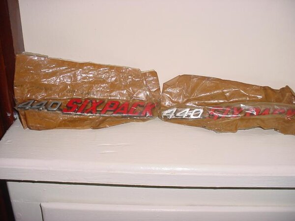 440 6 pack emblems pair.jpg