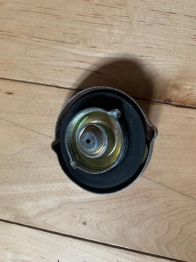 survivor 70 Cuds gas cap....jpg