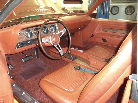 Interior.jpg