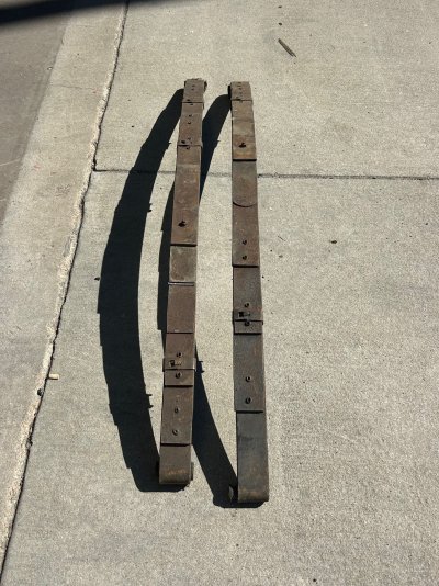 E-Body Leaf Spring 1.jpg