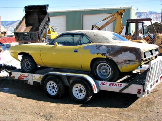 cuda on trailer.jpg