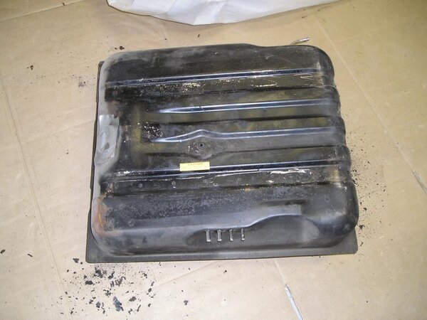 gas tank 1.jpg gas tank 1.jpg