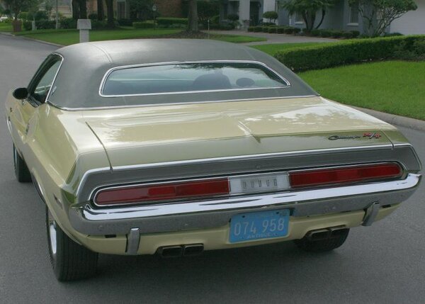 70 challenger  se  a63 trim.jpg