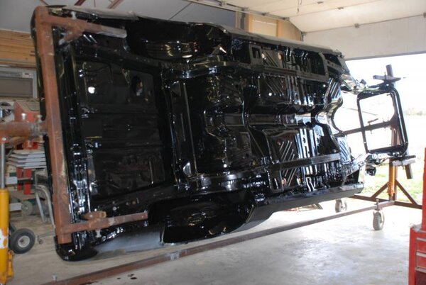 Undercoating POR15 2 50% reduction.jpg