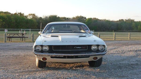 70 V CODE 6 PACK RT CHALLENGER 4-SPEED