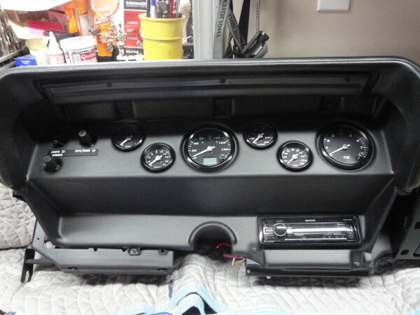 New Speedhut Gauges DSC01346_zpsnguvlkkf.jpg