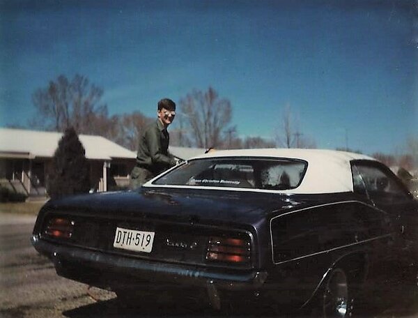 Flight school Barracuda back.jpg