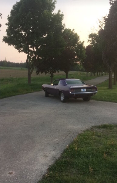 Great angle camera shot on 1970 'Cuda 383 Dana 60 Shaker Car.jpg