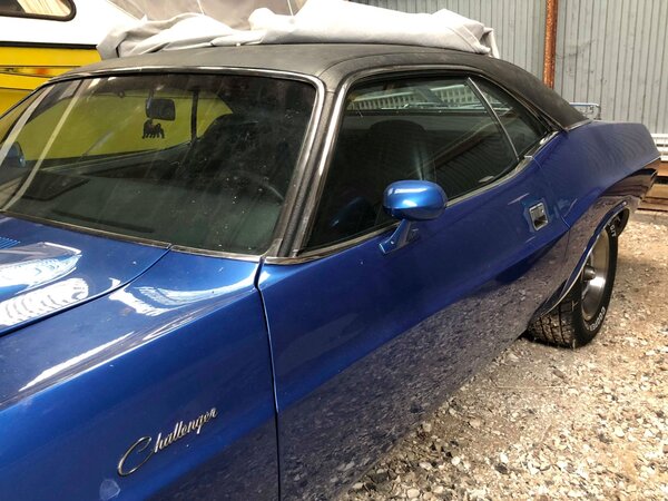 Challenger 22 Side angle (Large).jpg