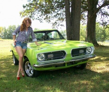 CudaChick promo shot 8-19-10.jpg CudaChick promo shot 8-19-10.jpg