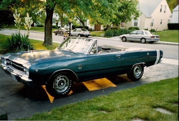 '68 Dart GTS convertible in 88.jpg