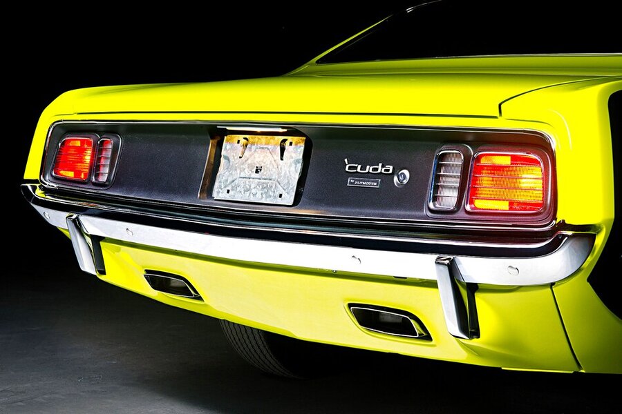 007-1971-plymouth-cuda-rear-panel.jpg
