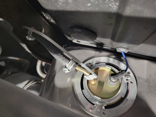 Fuel sender.jpg Fuel sender.jpg