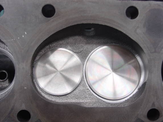 combustion chamber & valves.jpg combustion chamber & valves.jpg